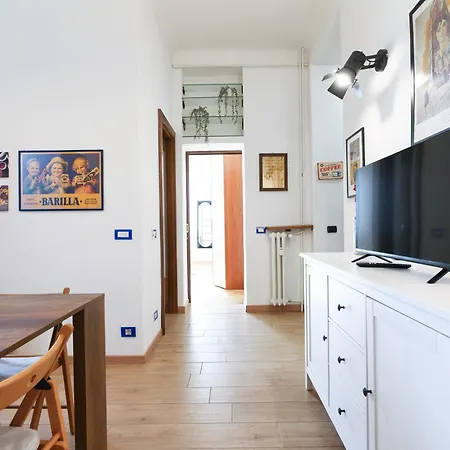 Primopiano - Tibaldi Apartment Milan